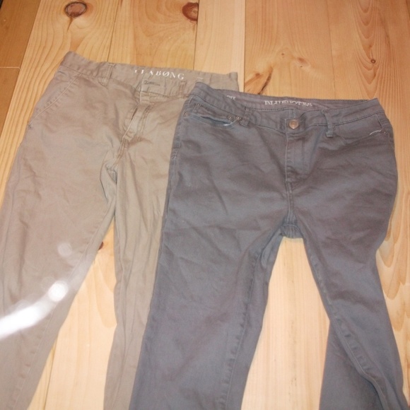 2 Pairs Ladies 30 Pants Bluenotes Bilabong - Picture 1 of 8